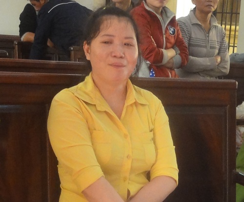 Mẹ đốt chết con ruột vì giận chồng không nghe điện thoại